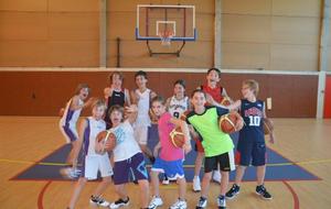 Entraînement dans la joie et le délire!!
Vive le basket à Maule!!